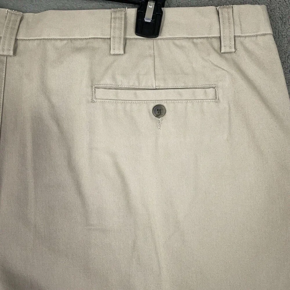 St. John's Bay Shorts Men's Size 48 Pleated Comfort Fit Chino Beige